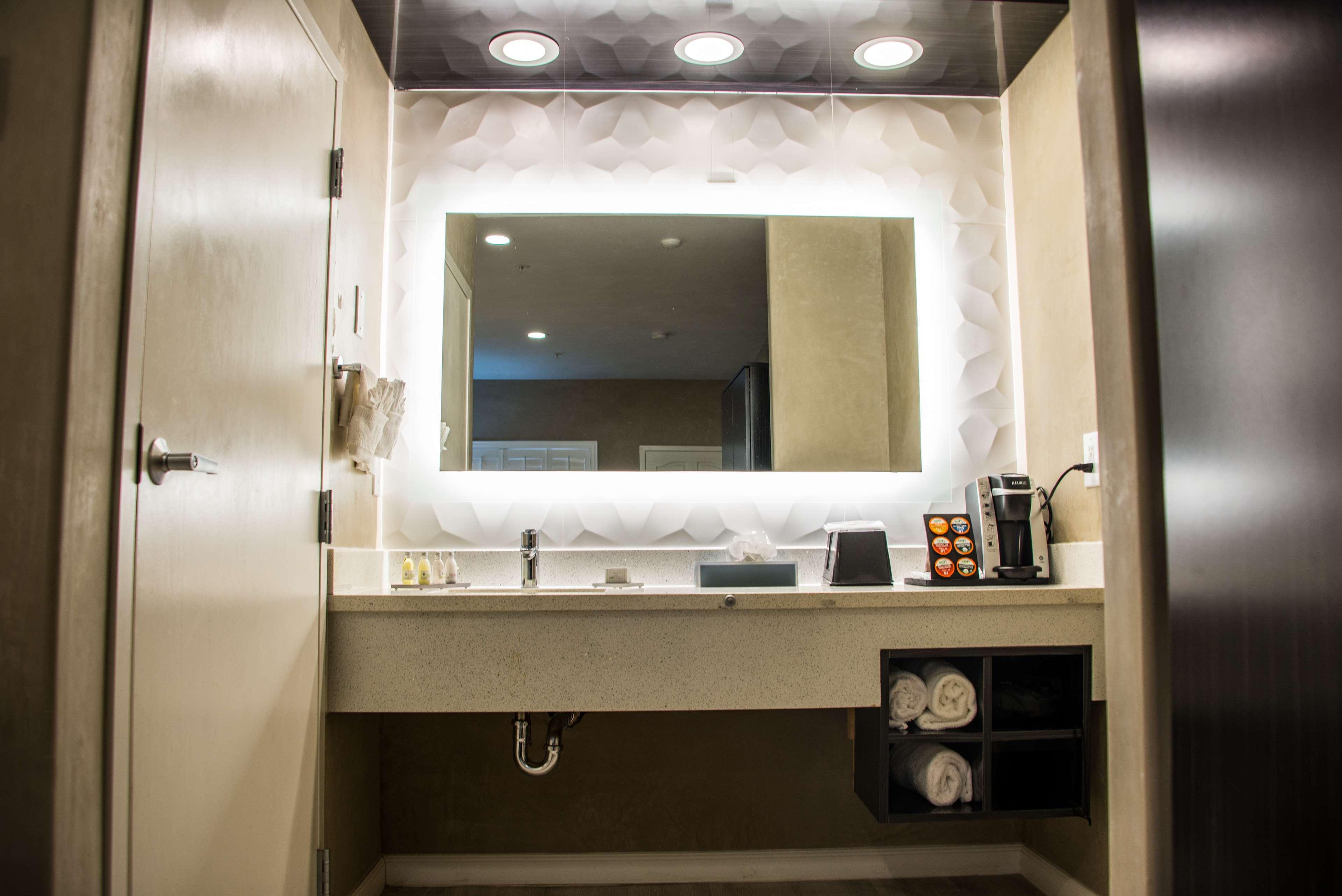 Surestay Plus By Best Western Santa Clara Silicon Valley Exterior photo